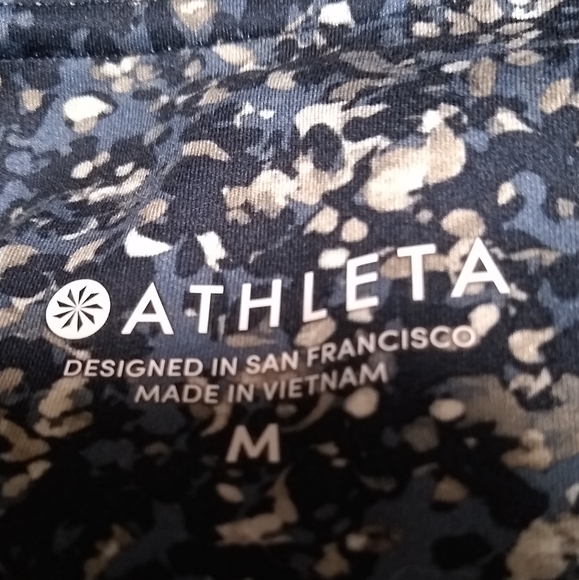 ATHLETA navy mosaic print mesh inset capri leggings, M - Picture 7 of 13